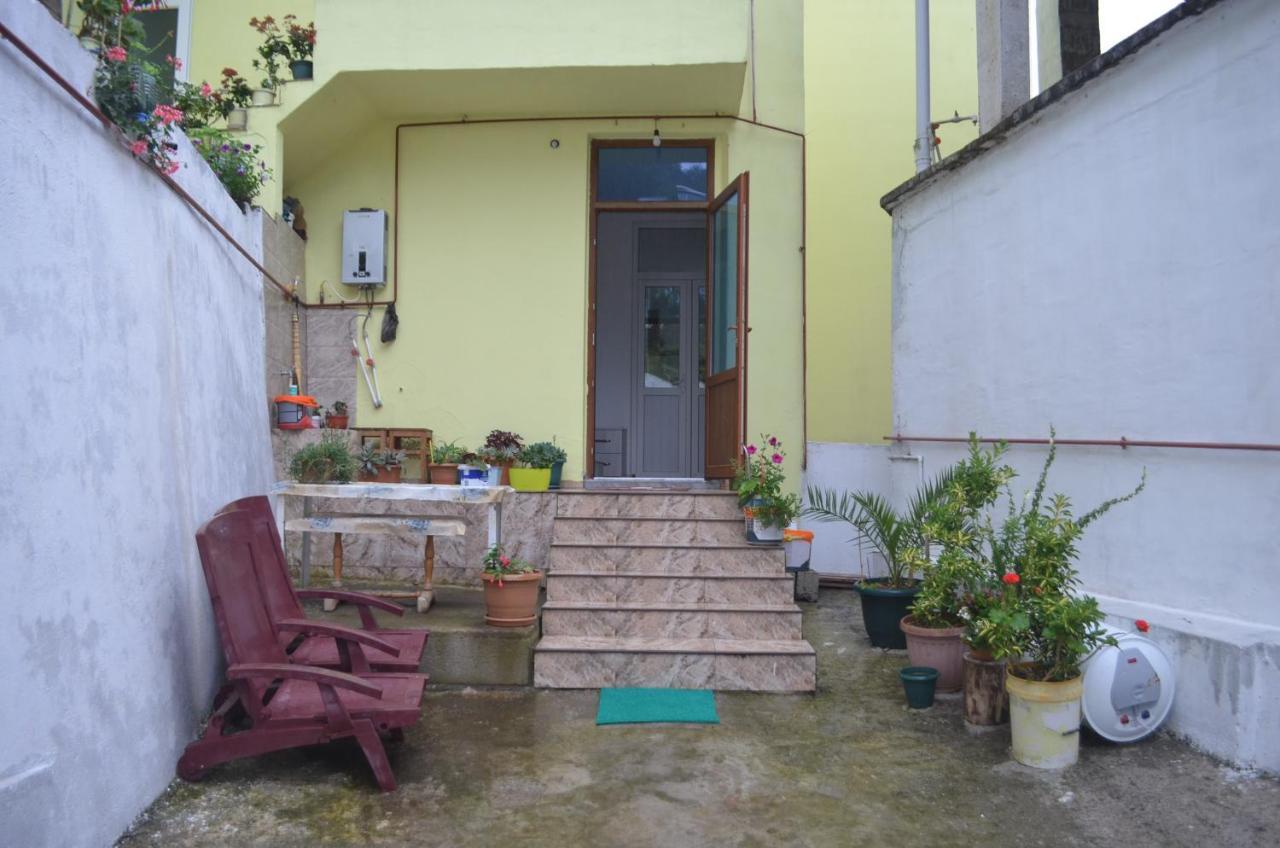 Akhmed Guest House Квариати Екстериор снимка