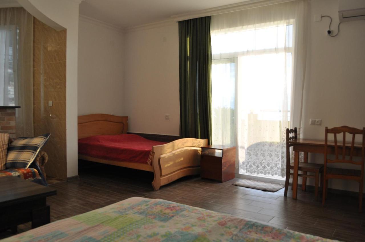 Akhmed Guest House Квариати Екстериор снимка