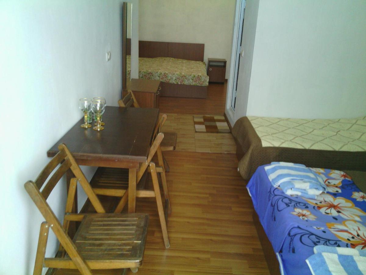 Akhmed Guest House Квариати Стая снимка