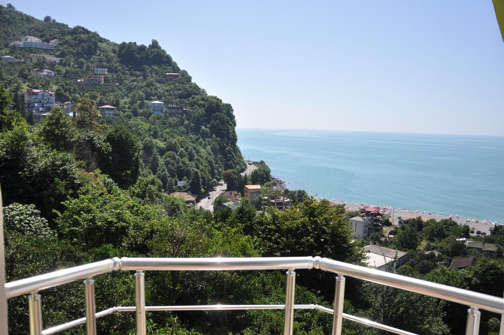 Akhmed Guest House Квариати Екстериор снимка