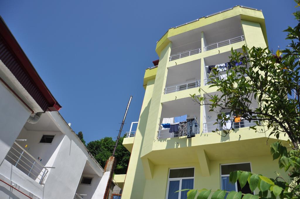 Akhmed Guest House Квариати Екстериор снимка