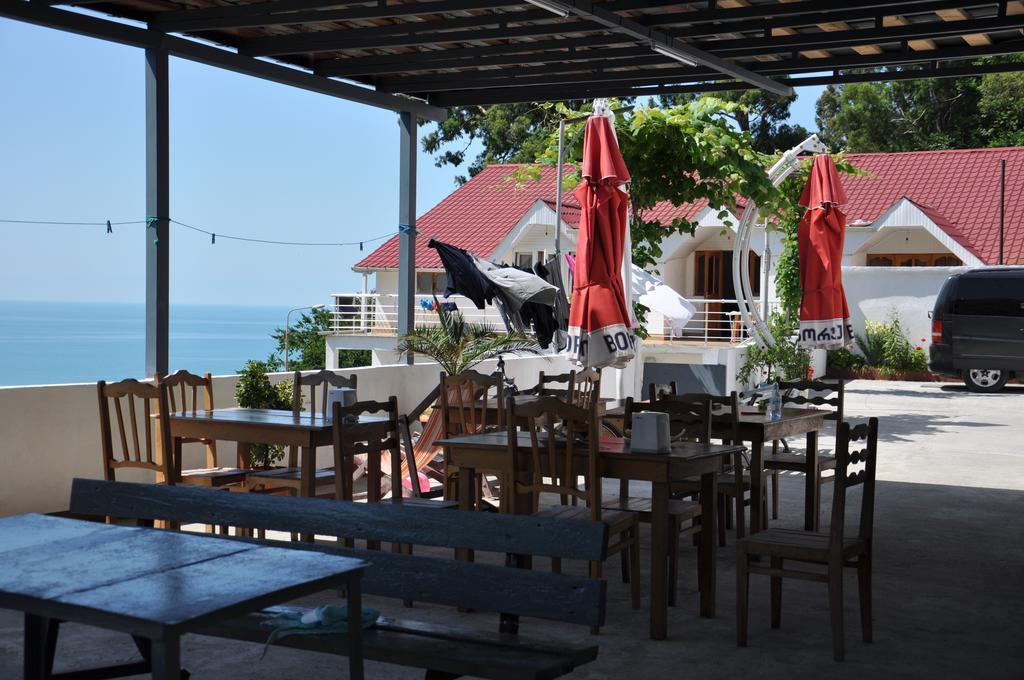 Akhmed Guest House Квариати Екстериор снимка