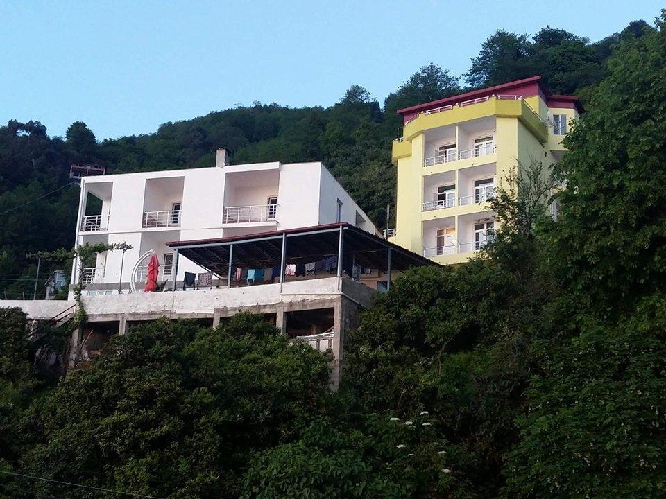 Akhmed Guest House Квариати Екстериор снимка
